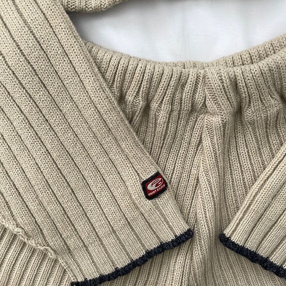 TRADED Firebird Reconstructed Cropped Wool Knit Turtleneck/ Shorts set - Picture 11 of 11